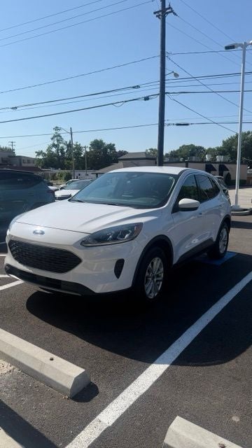 2020 Ford Escape SE