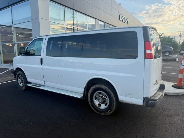 2016 Chevrolet Express 3500 LT Passenger