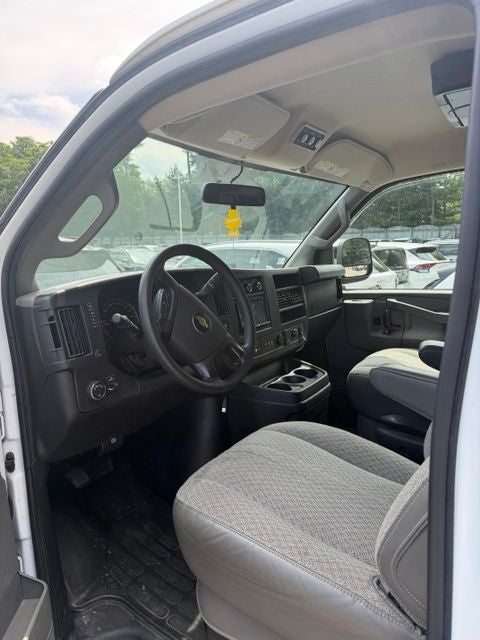 2016 Chevrolet Express 3500 LT Passenger