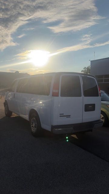 2010 Chevrolet Express 1500 LT Passenger