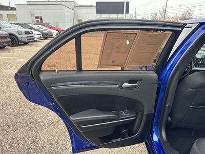 2020 Chrysler 300 Touring