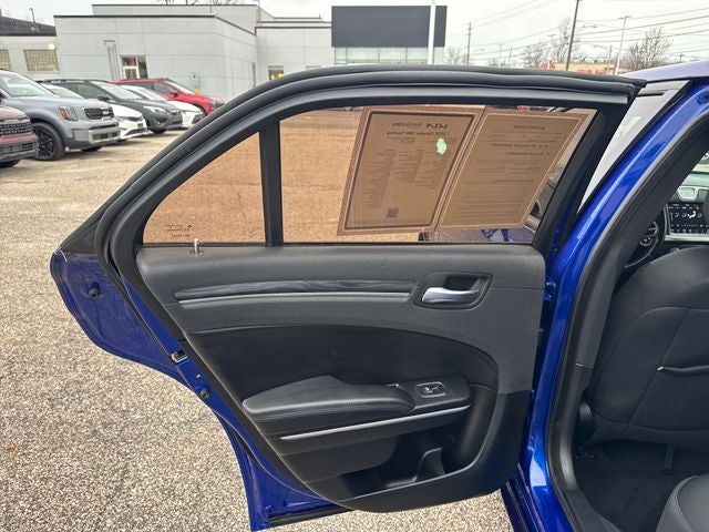 2020 Chrysler 300 Touring