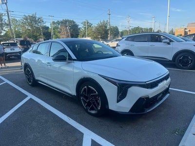 2025 Kia K4 GT-Line