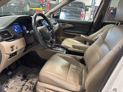 2022 Honda Pilot Touring 7 Passenger