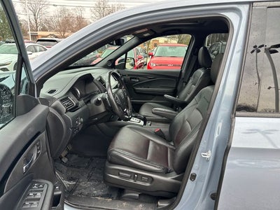 2022 Honda Ridgeline Black Edition