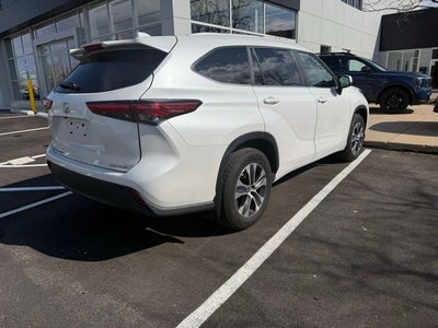2023 Toyota Highlander XLE