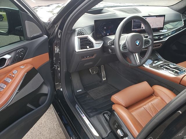 2025 BMW X7 M60i