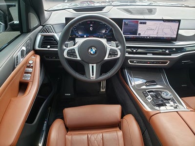 2025 BMW X7 M60i