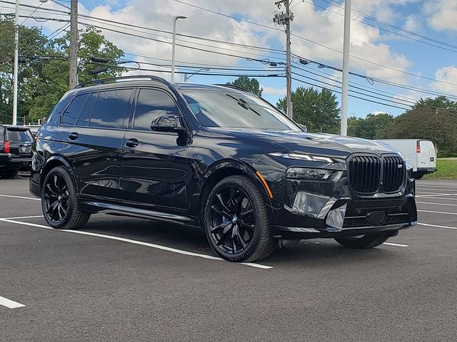 2025 BMW X7 M60i