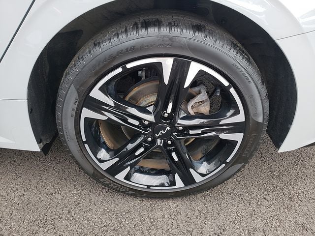 2024 Kia K5 GT-Line