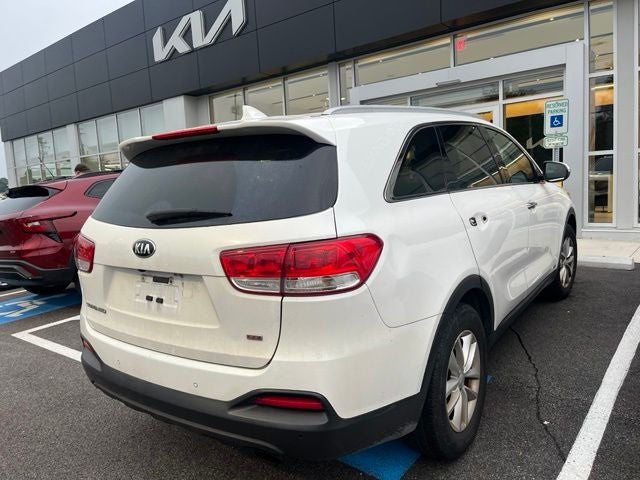 2017 Kia Sorento LX