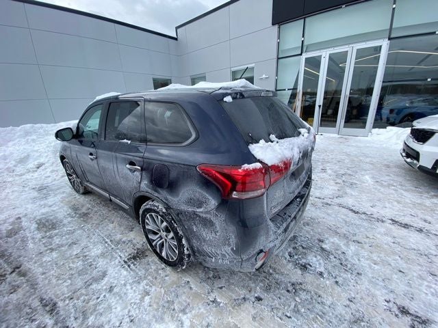 2016 Mitsubishi Outlander SE