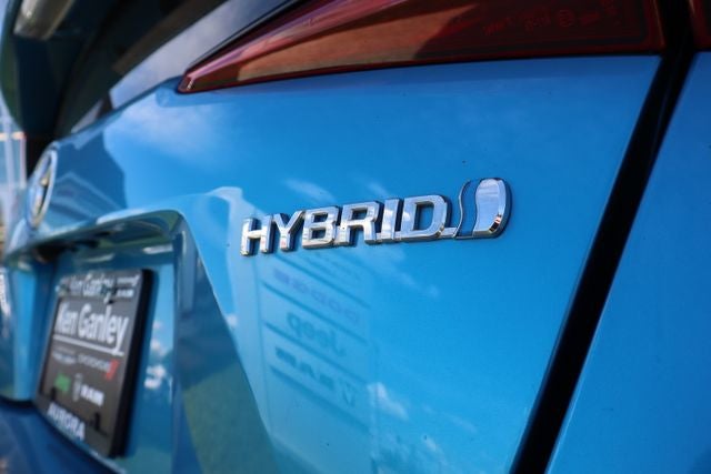 2019 Toyota Prius LE AWD-e
