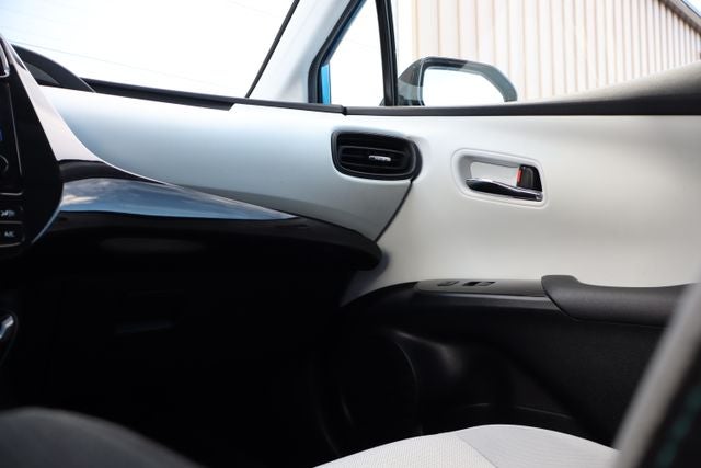 2019 Toyota Prius LE AWD-e