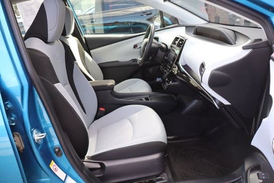 2019 Toyota Prius LE AWD-e