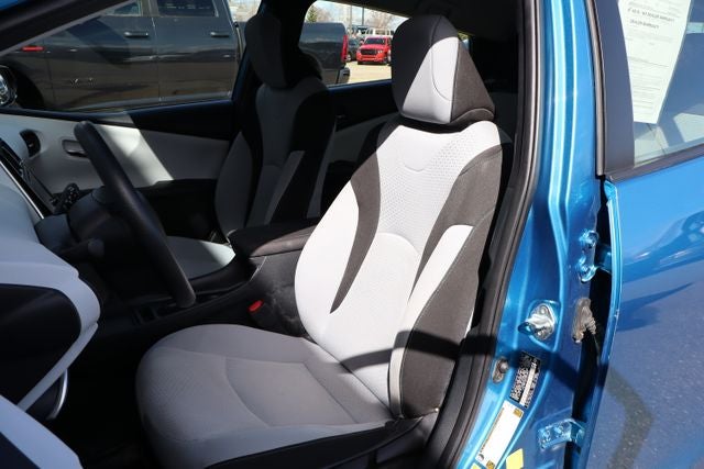 2019 Toyota Prius LE AWD-e