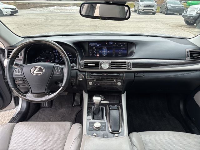 2015 Lexus LS 460