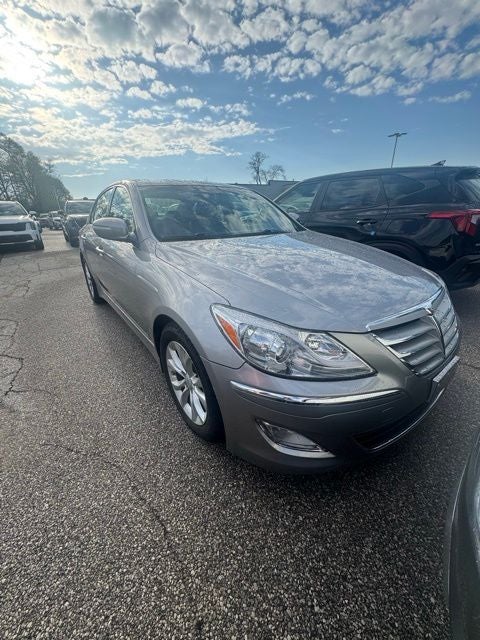 2013 Hyundai Genesis 3.8 Premium Package