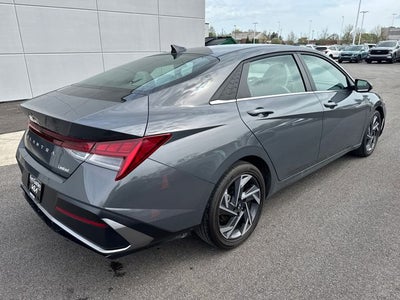 2025 Hyundai Elantra Limited