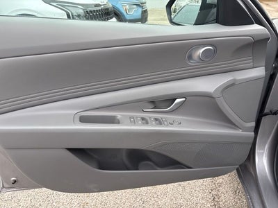 2025 Hyundai Elantra SEL Convenience
