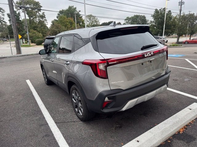 2024 Kia Seltos LX
