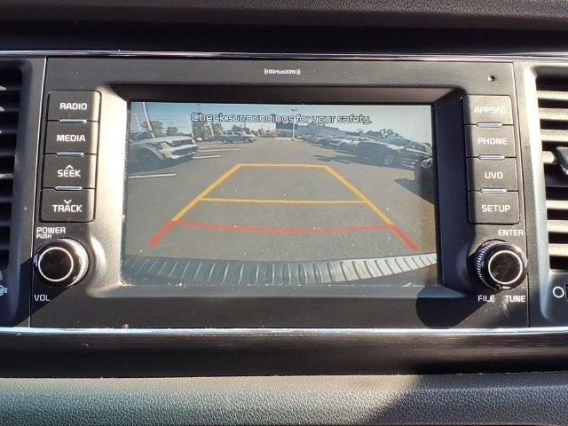 2017 Kia Sedona LX - Photo 16