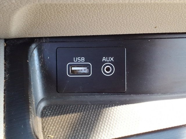 2017 Kia Sedona LX - Photo 17