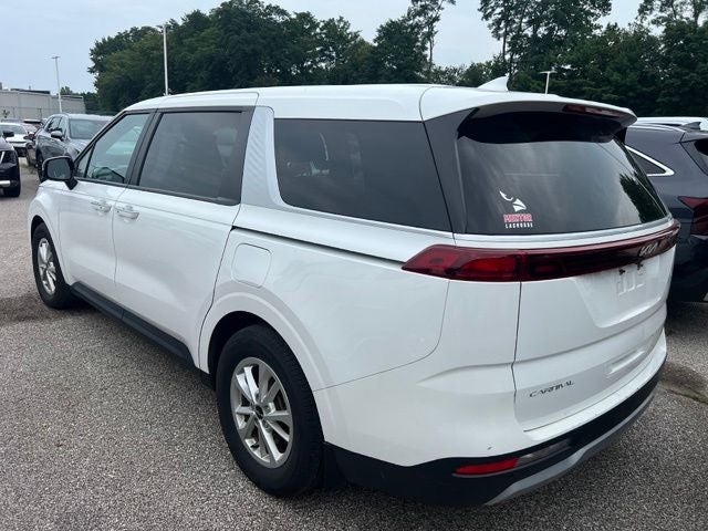 2024 Kia Carnival LX