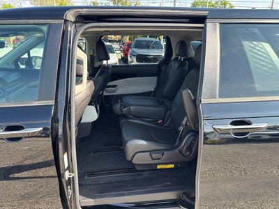 2022 Kia Carnival EX
