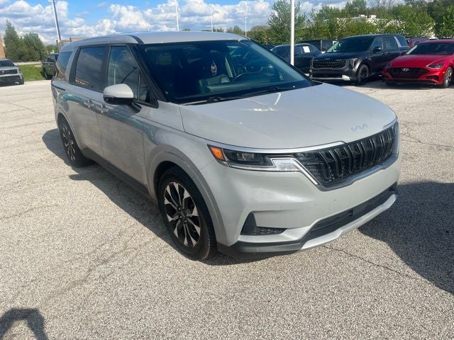 2024 Kia Carnival EX