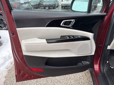 2023 Kia Carnival EX