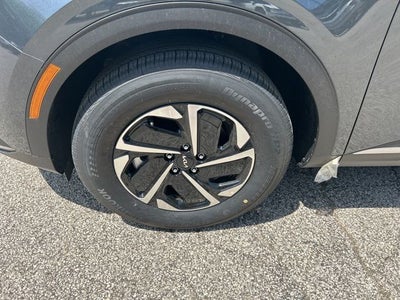 2024 Kia Sportage Hybrid LX