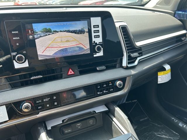 2024 Kia Sportage Hybrid LX