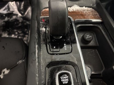 2025 Volvo V60 Cross Country B5 Plus