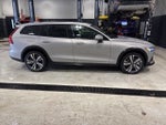 2025 Volvo V60 Cross Country B5 Plus